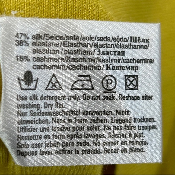 Vintage Balenciaga Silk & Cashmere Knit V-Neck Sweater - Picture 11 of 11